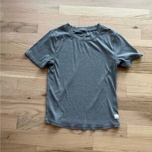 Vuori Pose Fitted T-Shirt
